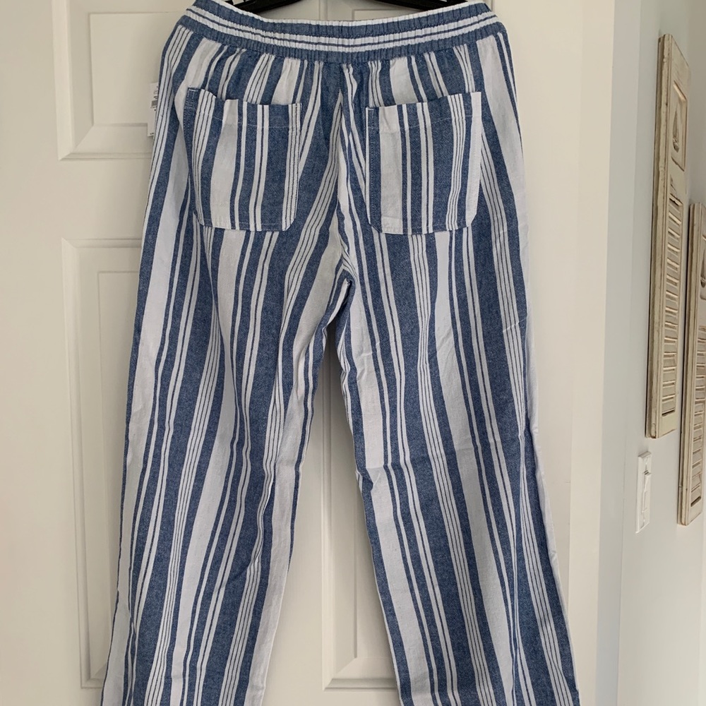 Mid-rise wide leg striped pull on pant - Picture 4 of 4